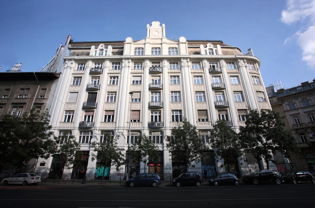 Gateway Budapest Centrum Bagian luar foto